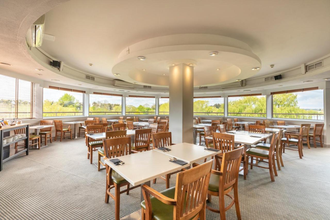 Holiday Inn Basildon By Ihg Ngoại thất bức ảnh
