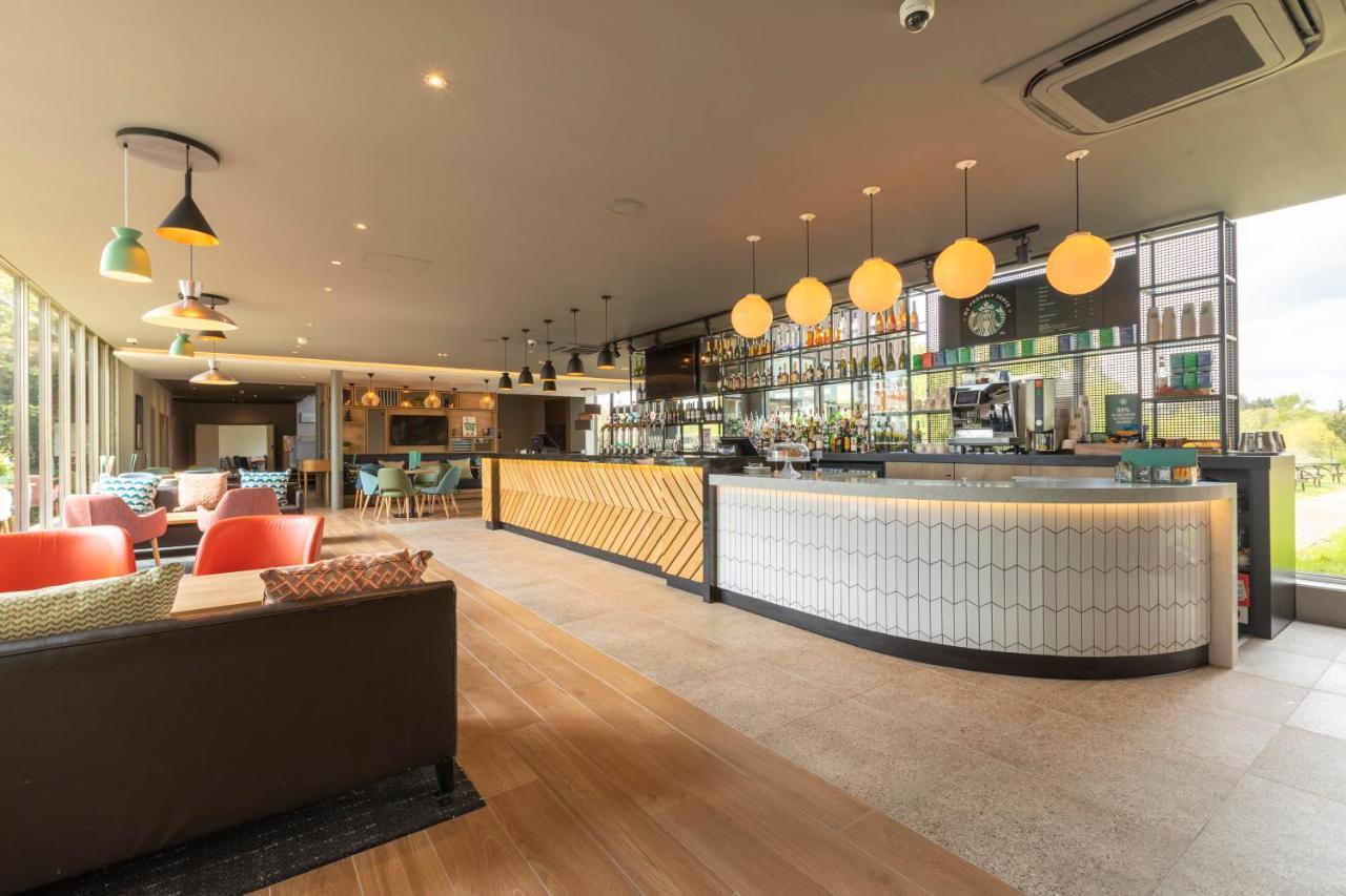 Holiday Inn Basildon By Ihg Ngoại thất bức ảnh