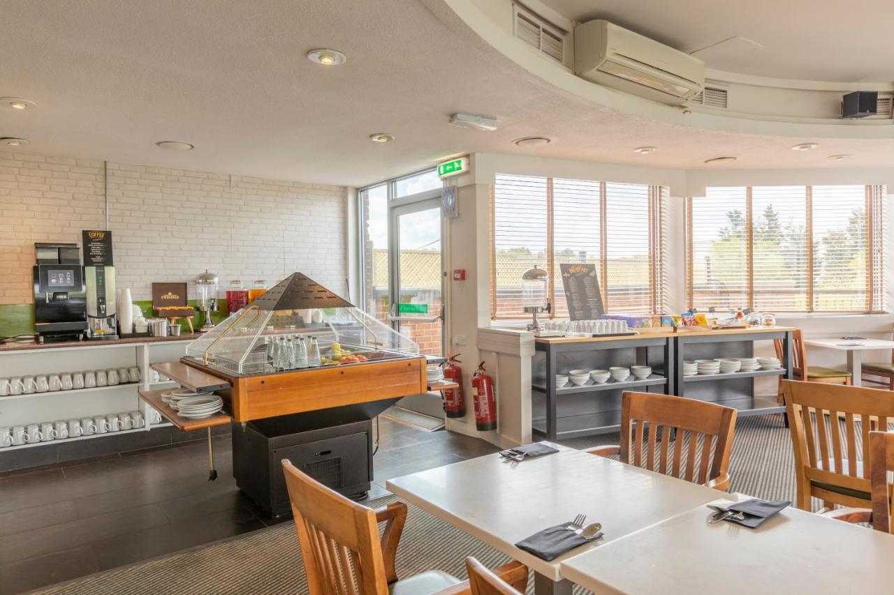 Holiday Inn Basildon By Ihg Ngoại thất bức ảnh