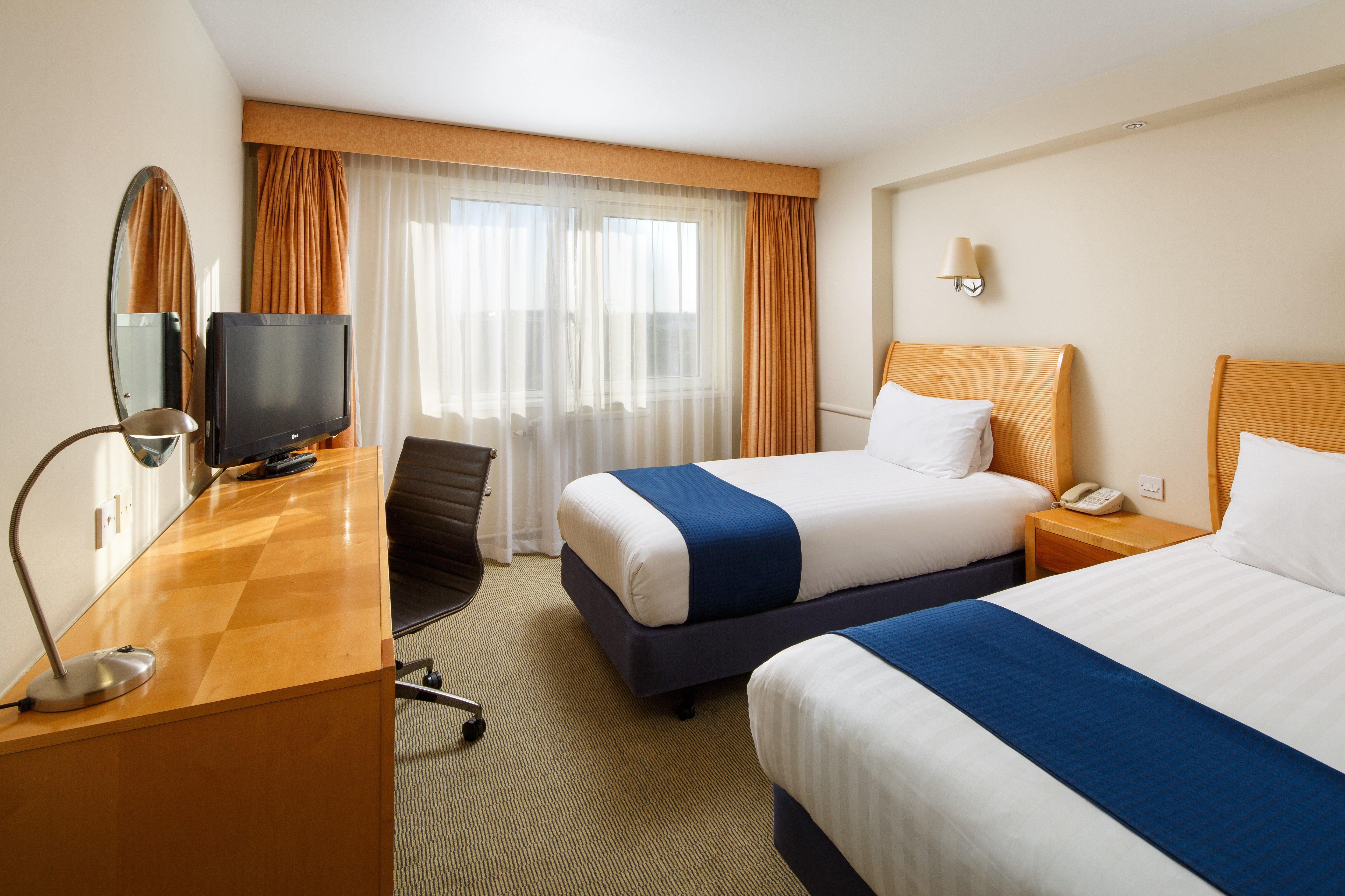 Holiday Inn Basildon By Ihg Ngoại thất bức ảnh