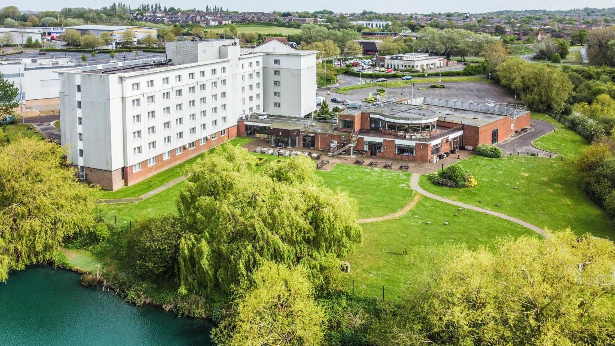 Holiday Inn Basildon By Ihg Ngoại thất bức ảnh